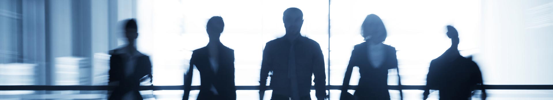 Silhouetten von 5 Menschen